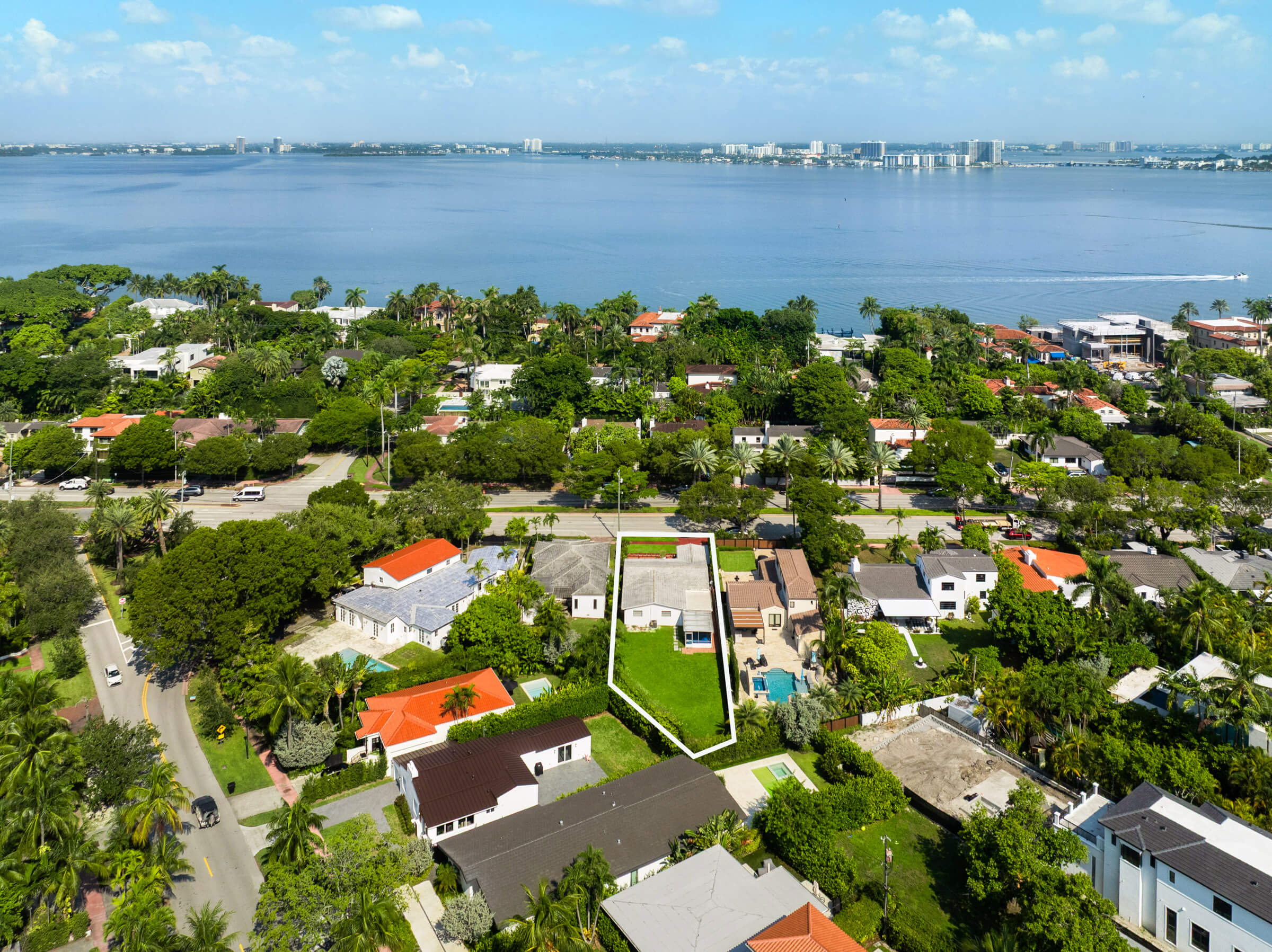 5127 Alton Rd, Miami Beach FL 33140