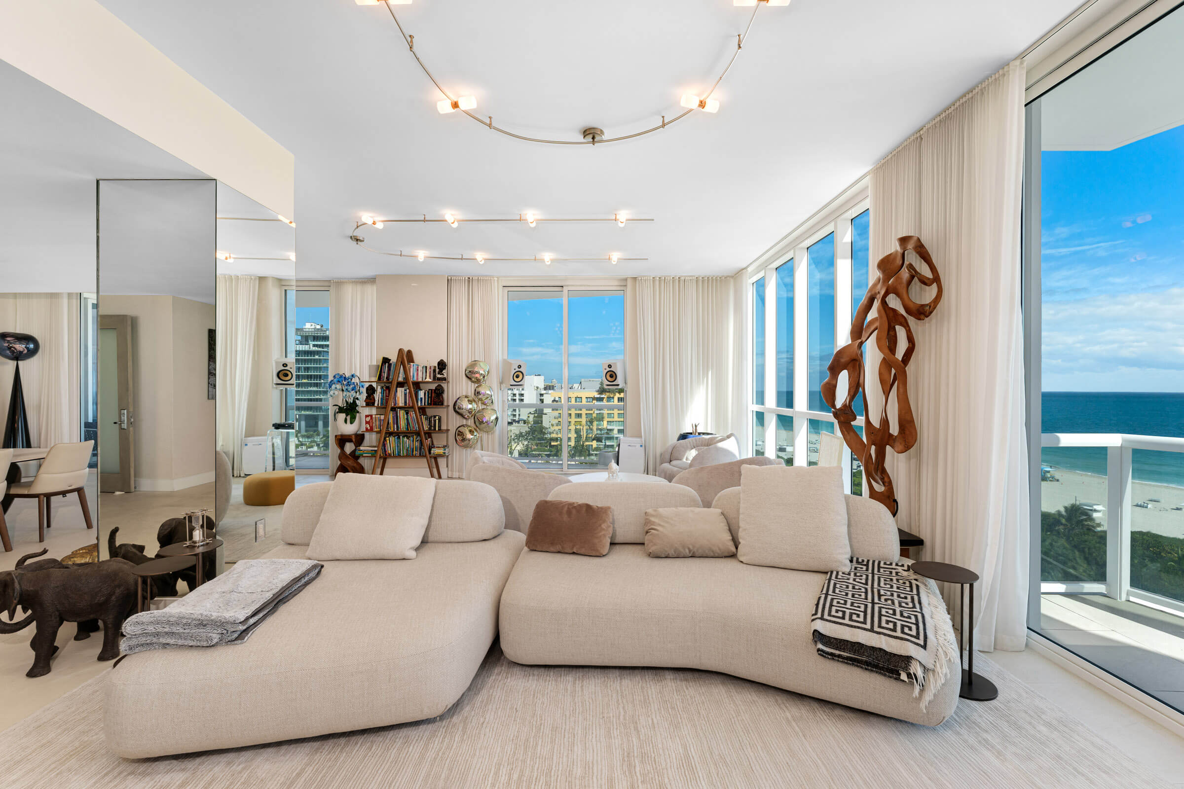 Lainey Levin listings